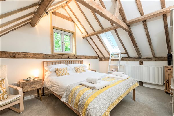 HAYLOFT MAIN BEDROOM